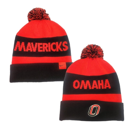 Picture of UNO Nike® Peak Pom Beanie